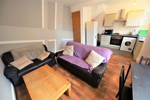 3 bedroom house to rent, 24 Thornville Avenue