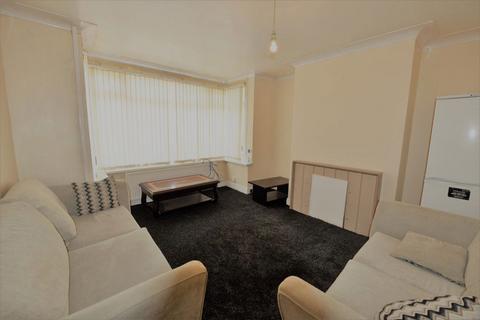 3 bedroom house to rent, 60 Walmsley Road