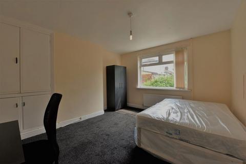 3 bedroom house to rent, 60 Walmsley Road