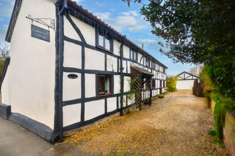 3 bedroom detached house for sale, Bodenham, Hereford HR1