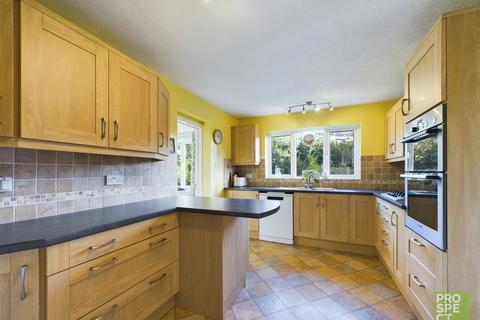 4 bedroom detached house for sale, Fakenham Way, Owlsmoor, Sandhurst, Berkshire, GU47