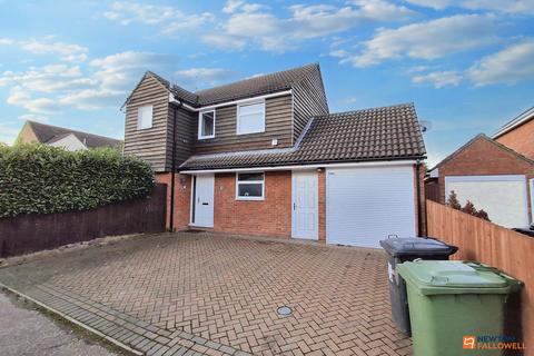 3 bedroom detached house for sale, Goodacre, Orton Goldhay, Peterborough, PE2