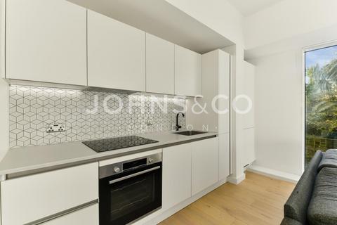 2 bedroom apartment for sale, Apt Parkview, Brentford, TW8