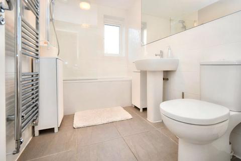 41 Whitwell Close, Wakefield, WF2 0GS