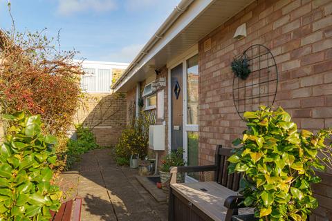 2 bedroom bungalow for sale, Glynfield Rise, Stroud GL5