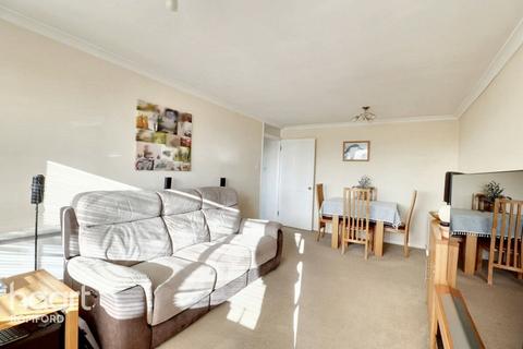 2 bedroom apartment for sale, Winston Close, Romford, RM7 8LL