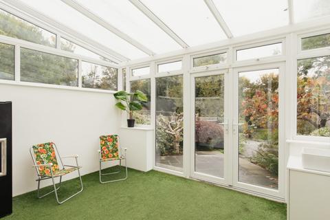 43 Ashmead Road, London, SE8 4DY