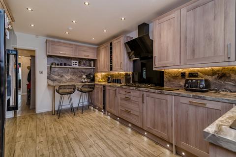 16a Ashford Close, Croesyceiliog, Cwmbran, NP44 2AY