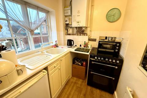 1 bedroom maisonette to rent, Bank Street, Southampton SO32