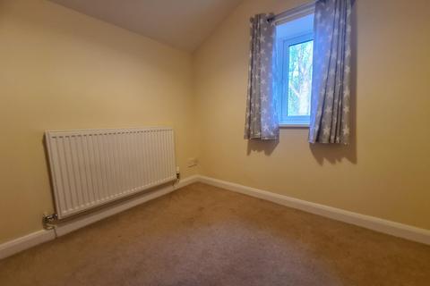 3 bedroom terraced house to rent, Lancaster Road, Caton, LA2