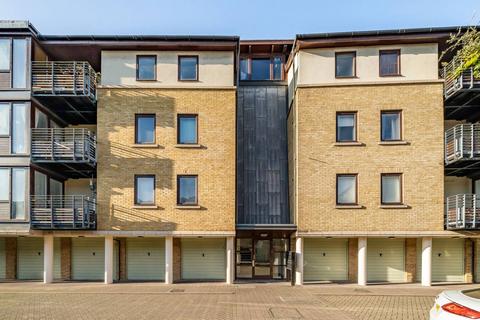 2 bedroom flat to rent, Vantage Mews, Isle Of Dogs, London, E14