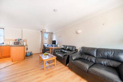 2 bedroom flat to rent, Vantage Mews, Isle Of Dogs, London, E14