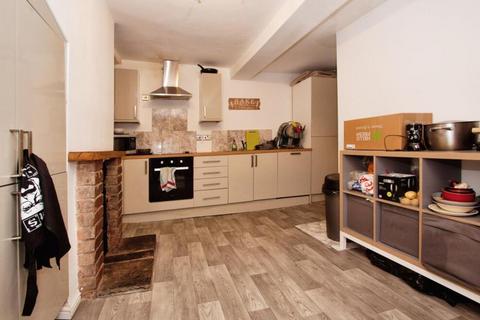 5 bedroom terraced house for sale, West Street, St. Philips, Bristol