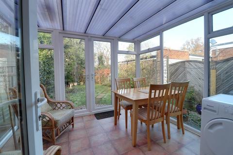 2 bedroom bungalow for sale, Woodland Way, Stevenage SG2