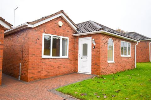 2 bedroom bungalow to rent, James Close, Ollerton, Nottinghamshire, NG22