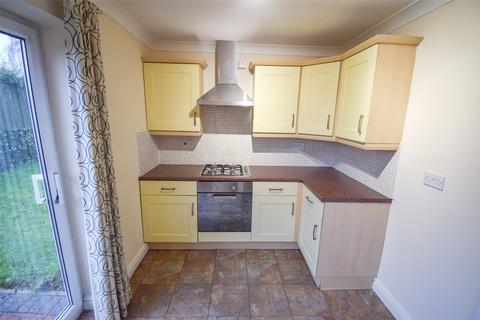 2 bedroom bungalow to rent, James Close, Ollerton, Nottinghamshire, NG22