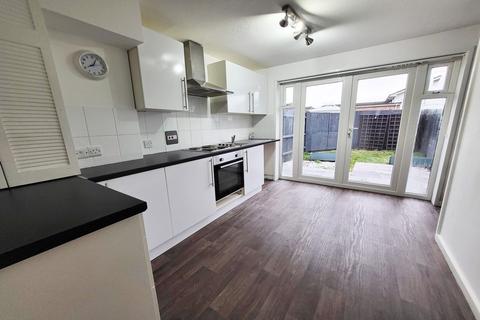 2 bedroom house to rent, Hasler Road, Poole, Dorset