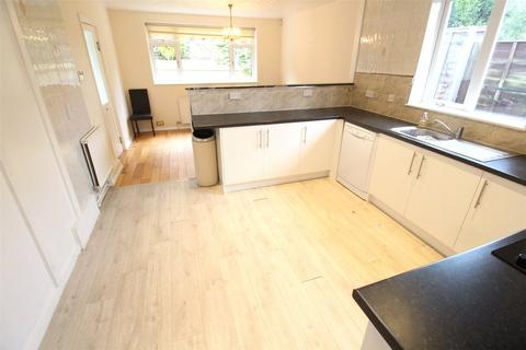 3 bedroom bungalow to rent, Church Hill Road, East Barnet EN4