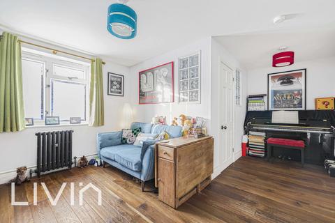 1 bedroom flat for sale, London SE25