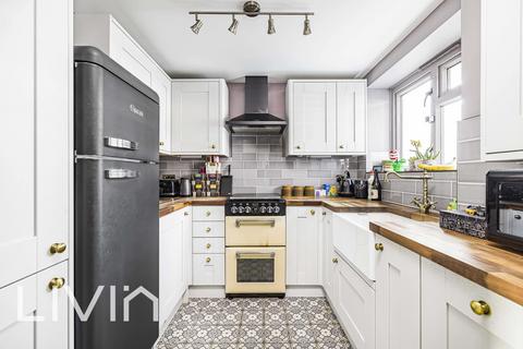 1 bedroom flat for sale, London SE25