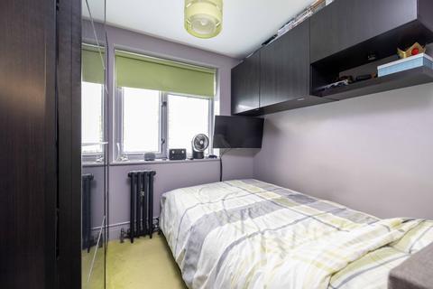 1 bedroom flat for sale, London SE25