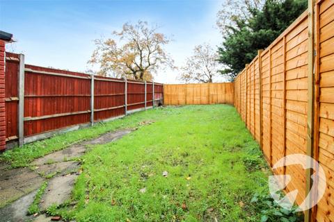 231 Dunkery Road, London, SE9 4HR