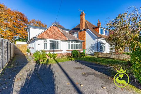 4 bedroom chalet for sale, Parkstone Avenue, Poole BH14