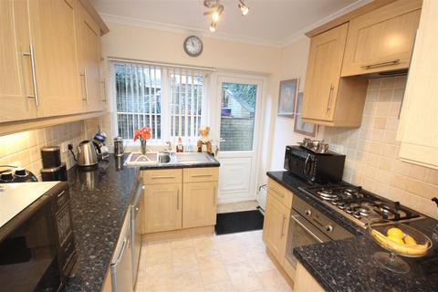 3 bedroom semi-detached house for sale, Blagdon Road, Halesowen B63