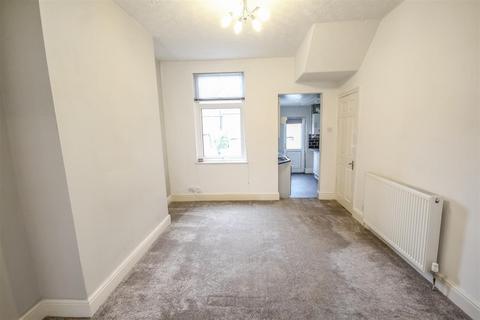 2 bedroom semi-detached house to rent, Trafalgar Terrace, Darlington