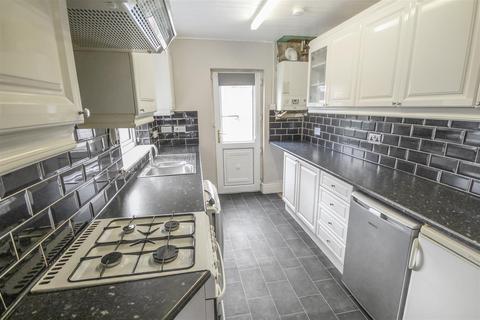 2 bedroom semi-detached house to rent, Trafalgar Terrace, Darlington