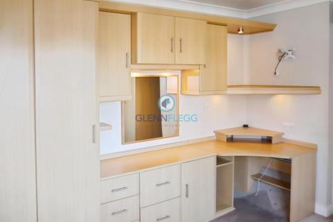 1 bedroom terraced house to rent, Littlebrook Avenue, Slough