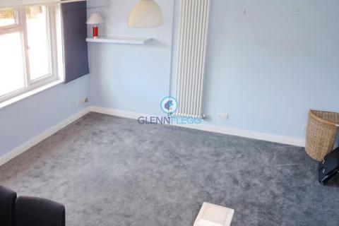 1 bedroom terraced house to rent, Littlebrook Avenue, Slough