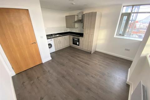 2 bedroom flat to rent, Birley Street, Preston PR1