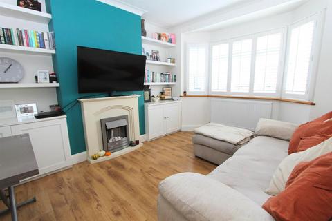 2 bedroom flat for sale, Bute Court, Surrey SM6