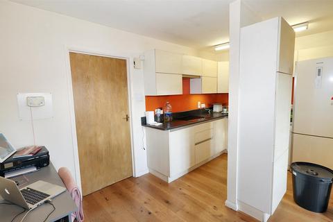 1 bedroom retirement property for sale, Church Walk, Bushey