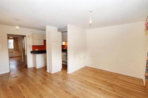 1 bedroom retirement property for sale, Church Walk, Bushey