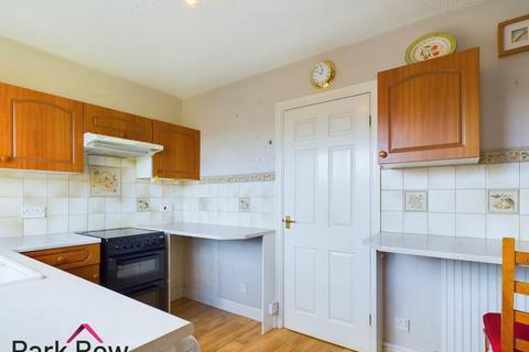 2 bedroom end of terrace house for sale, Low Street, Sherburn In Elmet, Leeds