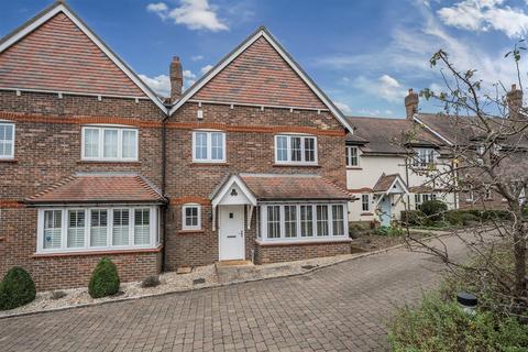 4 bedroom house for sale, Heath Mews, Ripley, Woking