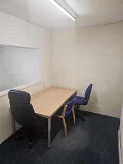 Business park to rent, Wakefield Road, Barnsley S71