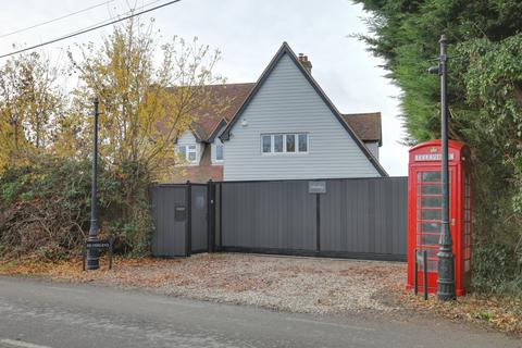 5 bedroom detached house for sale, Braintree Road, Felsted, CM6