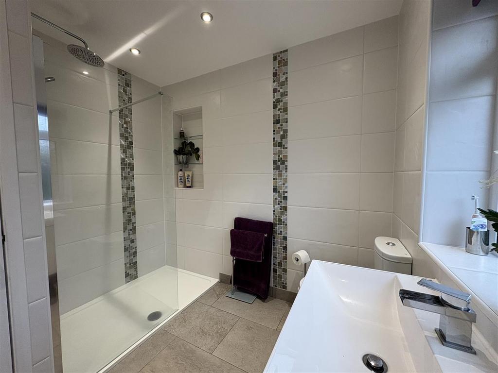 Bathroom.jpeg