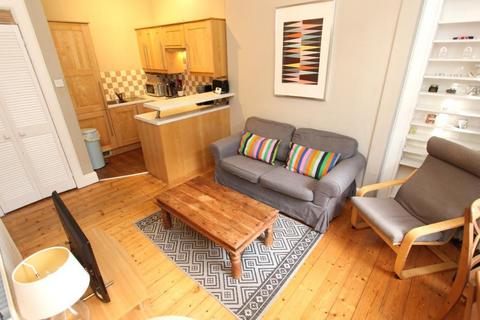 1 bedroom flat to rent, Brandon Terrace, Canonmills, Edinburgh, EH3