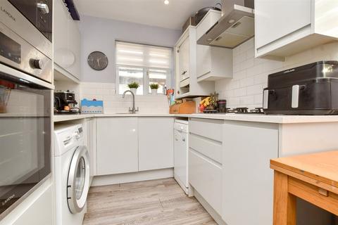 2 bedroom maisonette for sale, Cheston Avenue, Shirley, Croydon, Surrey