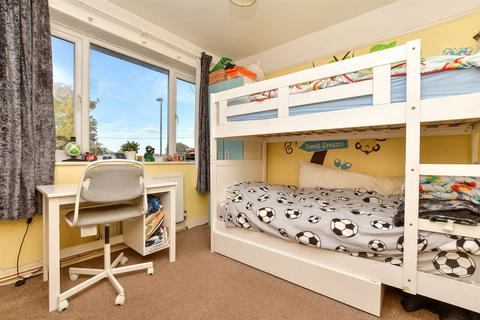 94 Cheston Avenue, Croydon, CR0 8DB