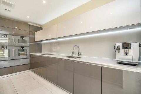 6 bedroom house to rent, St. Peters Square, London W6