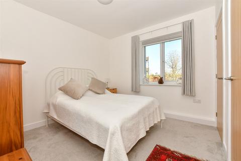 3 bedroom apartment for sale, Ashford Road, St. Michaels, Tenterden, Kent