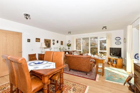 3 bedroom apartment for sale, Ashford Road, St. Michaels, Tenterden, Kent