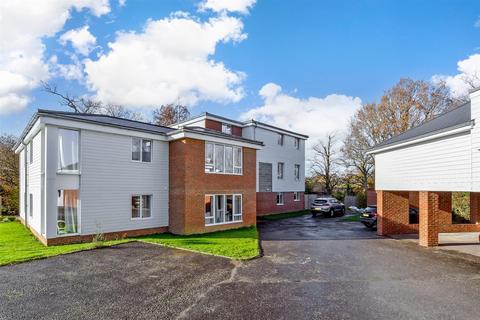 3 bedroom apartment for sale, Ashford Road, St. Michaels, Tenterden, Kent