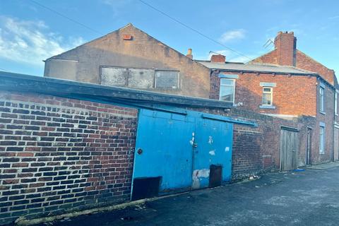 2 bedroom end of terrace house for sale, Albany Street West, South Shields