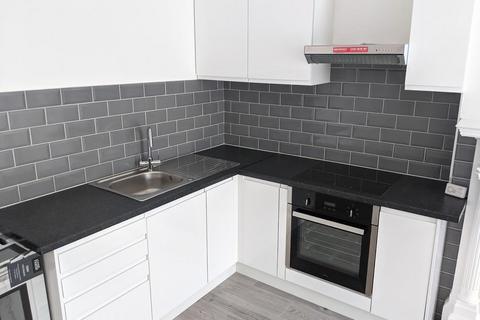 1 bedroom flat to rent, Granville Road, London, N12